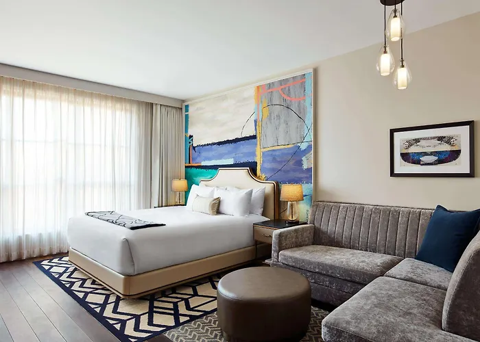 Sophy Hyde Park Hotel 4*