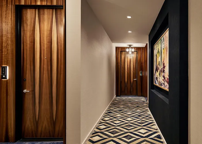 Sophy Hyde Park 4*