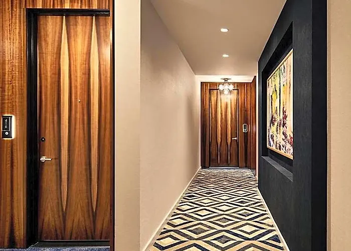 Hotel Sophy Hyde Park 4*