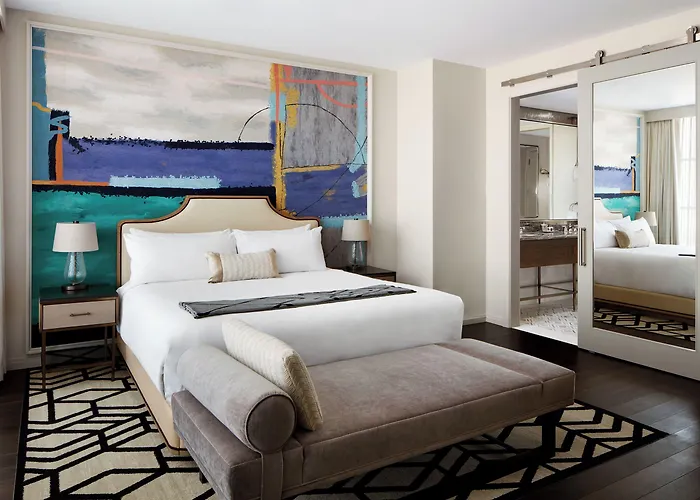 Sophy Hyde Park Hotel Chicago