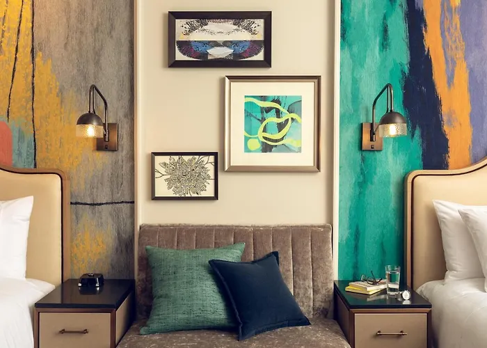 Sophy Hyde Park Hotel 4*