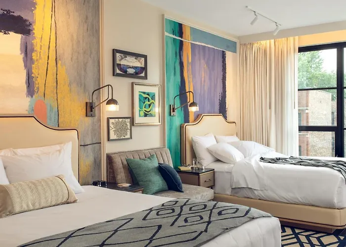 Sophy Hyde Park Hotel 4*