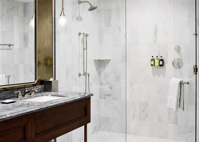 Sophy Hyde Park 4*