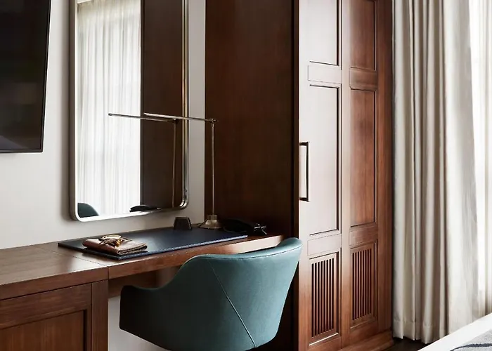 Sophy Hyde Park 4* Chicago